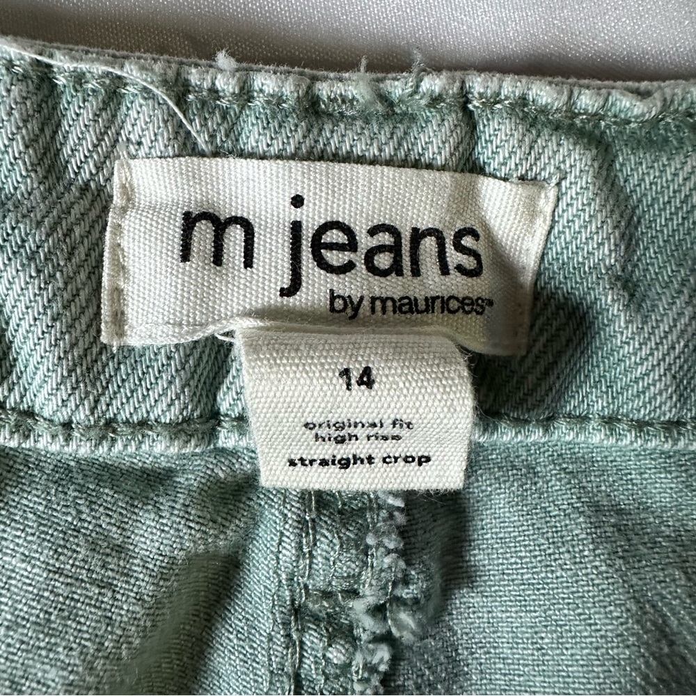 Maurices M Green Jeans Women’s size 14 High Rise Straight Crop Distressed - Picture 2 of 9